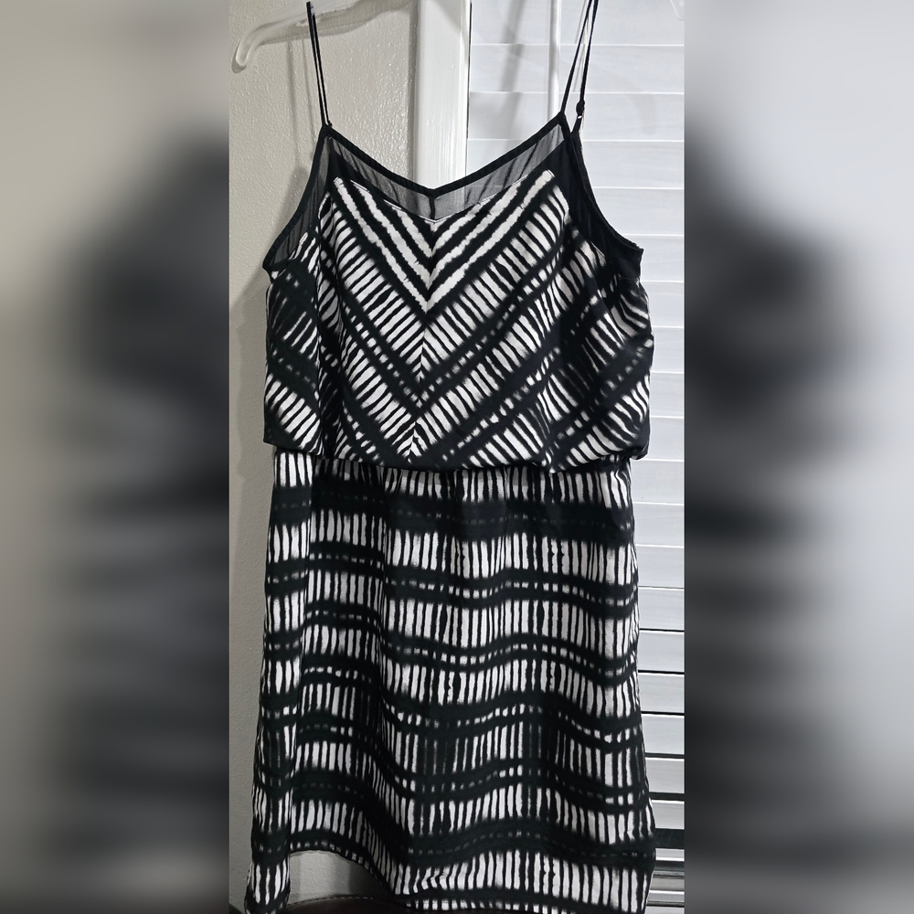 EXPRESS DRESS
